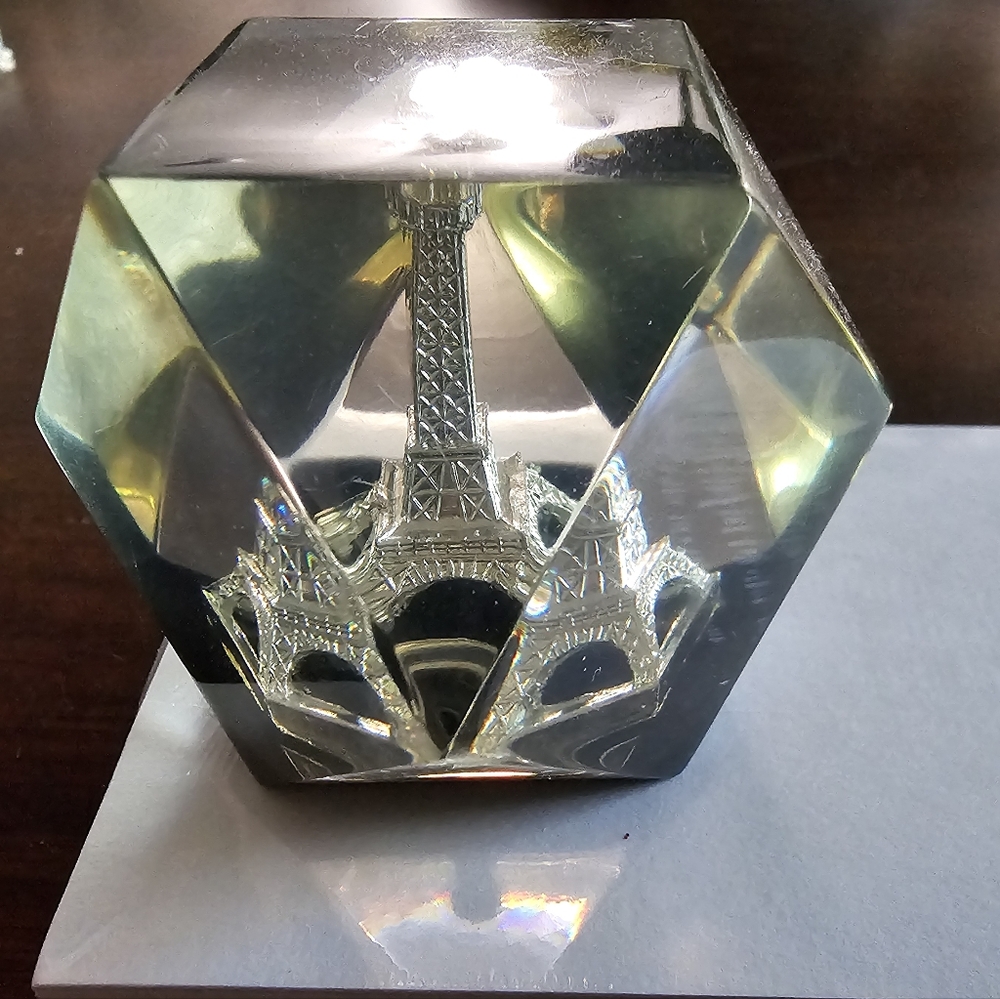 Kings Island Eiffel Tower Resin Keepsake